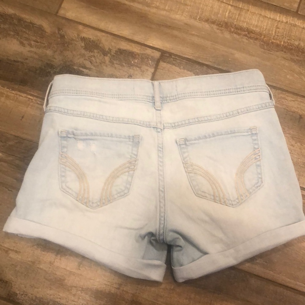 Shorts - Picture 2 of 3